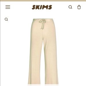 SKIMS sleep pant- taupe color. Size 3X, runs big in my opinion